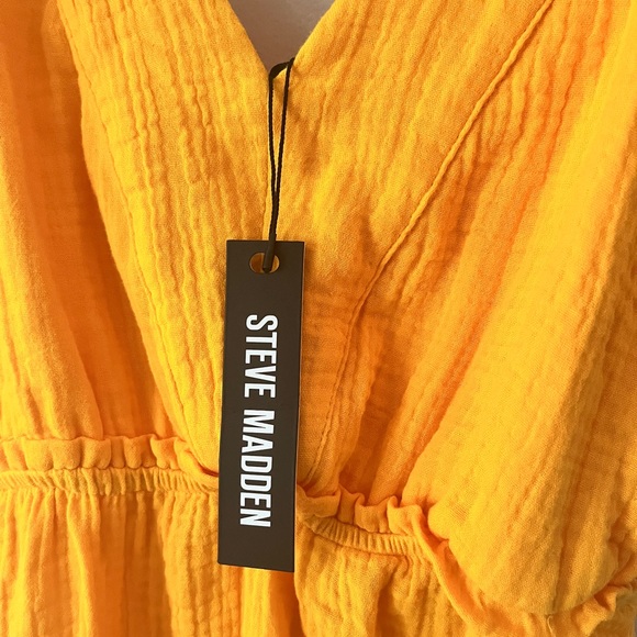 Steve Madden AMIRA TIERED COTTON MIDI DRESS IN SAFFRON - Picture 5 of 8